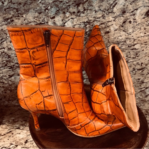 Genuine Leather vintage pointed toe ankle boots - Picture 2 of 5